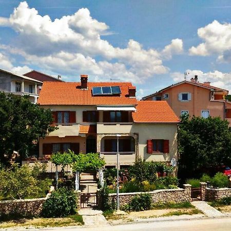 Apartments Nice View Кърк Екстериор снимка